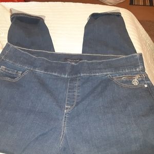 New Tommy Hilfiger Jeans